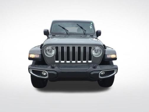 Sting-Gray Clearcoat 2019 Jeep Wrangler Unlimited Sahara