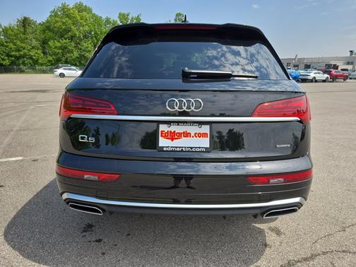 2024 Audi Q5 S line Premium Plus