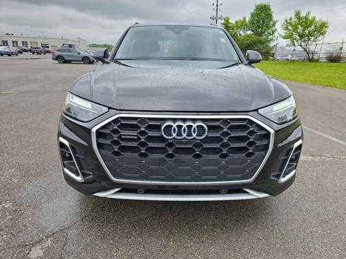 2024 Audi Q5 S line Premium Plus