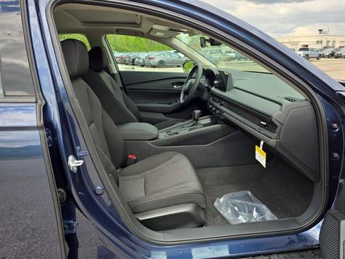 Still Night Pearl 2026 Honda Accord SE