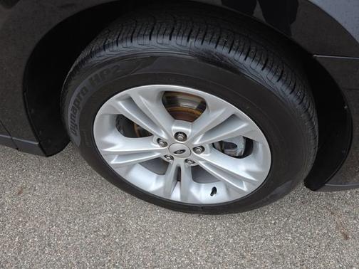 2017 Ford Taurus SEL