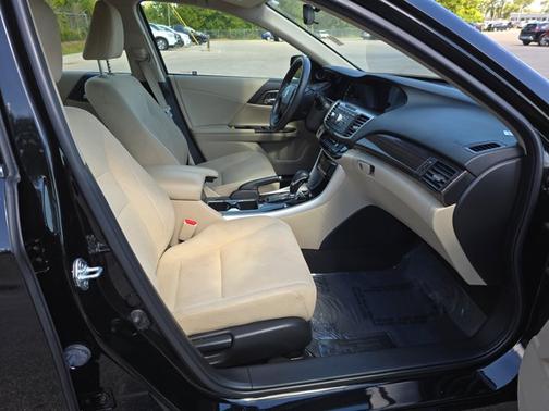 2017 Honda Accord Hybrid Base
