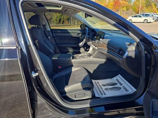 2022 Honda Accord Touring