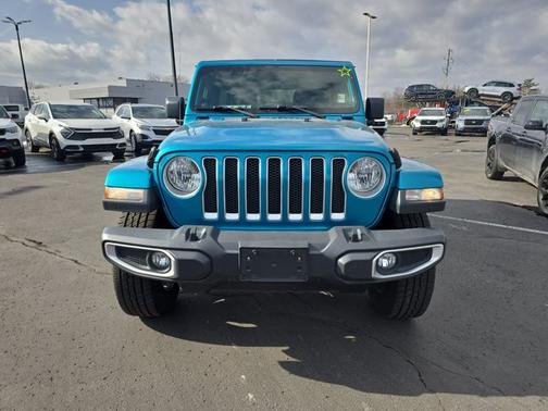 2020 Jeep Wrangler Unlimited Sahara