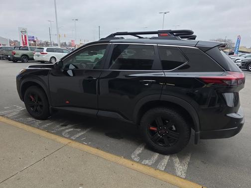 2025 Nissan Rogue Rock Creek