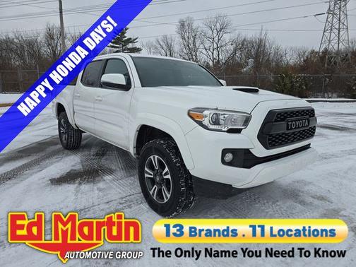 2017 Toyota Tacoma SR