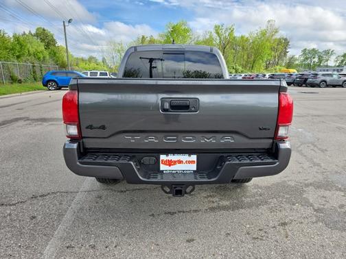 2022 Toyota Tacoma SR