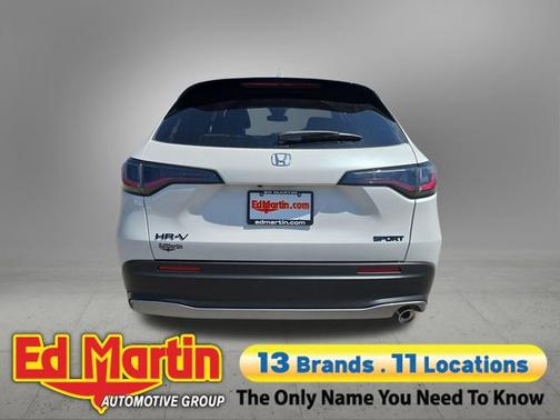 Platinum White Pearl 2026 Honda HR-V Sport