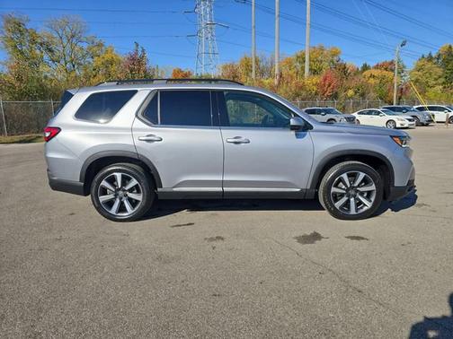2024 Honda Pilot Touring