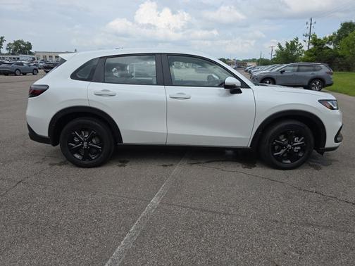 2025 Honda HR-V LX