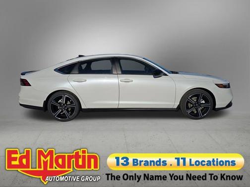 Platinum White Pearl 2025 Honda Accord Hybrid Sport