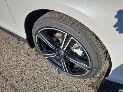 Platinum White Pearl 2025 Honda Accord Hybrid Sport