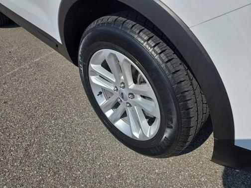 Oxford White 2016 Ford Explorer Base