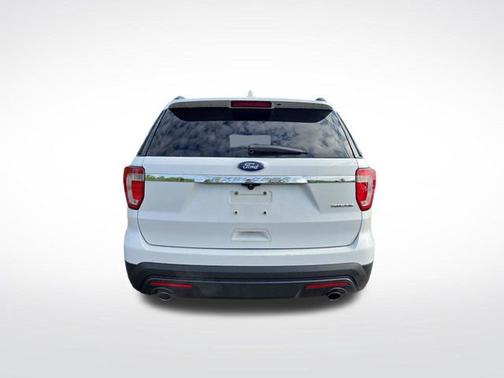 Oxford White 2016 Ford Explorer Base