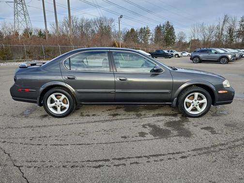 2000 Nissan Maxima GLE