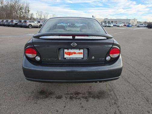 2000 Nissan Maxima GLE