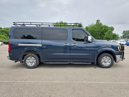 2021 Nissan NV Passenger NV3500 HD NV3500 HD SL