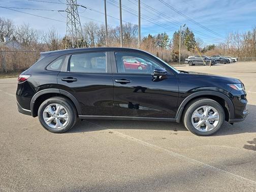 2025 Honda HR-V LX