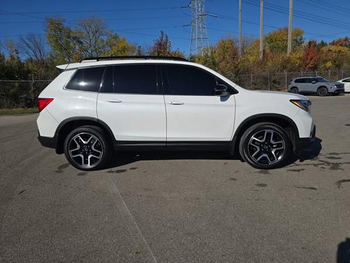 2023 Honda Passport Elite