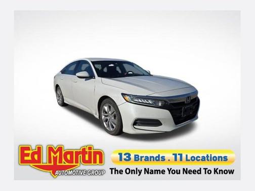 Platinum White Pearl 2019 Honda Accord LX