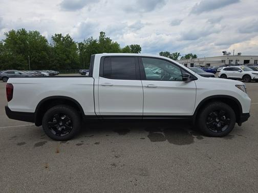 2025 Honda Ridgeline Black Edition