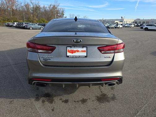 2016 Kia Optima SXL Turbo