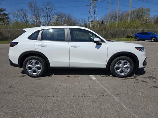 2025 Honda HR-V LX