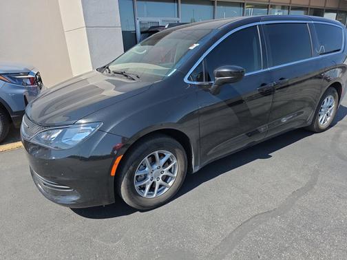 2017 Chrysler Pacifica Touring