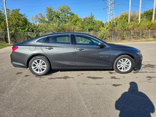 2017 Chevrolet Malibu 1LT