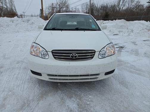 2003 Toyota Corolla LE
