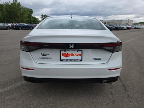 2025 Honda Accord Hybrid Touring