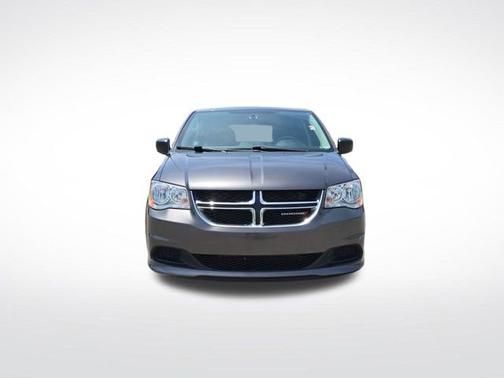 Granite Pearlcoat 2018 Dodge Grand Caravan SE