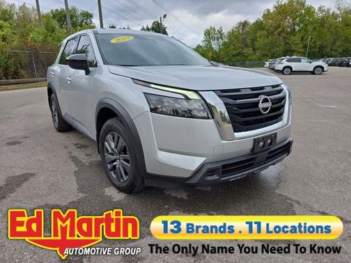 2023 Nissan Pathfinder S