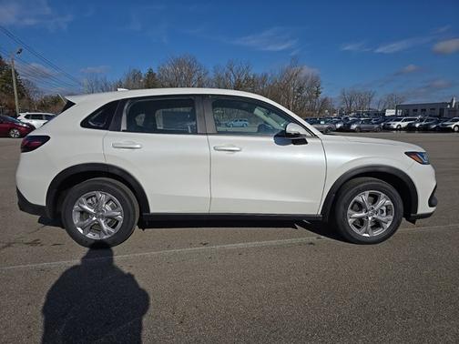 2025 Honda HR-V LX