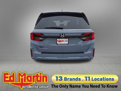 Sonic Gray Pearl 2026 Honda Odyssey Elite