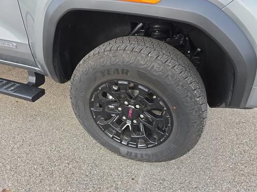 Sterling Metallic 2026 GMC Canyon 4WD Elevation