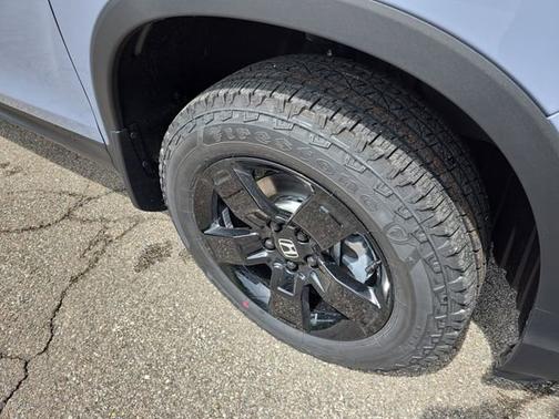 Sonic Gray Pearl 2026 Honda Ridgeline Black Edition
