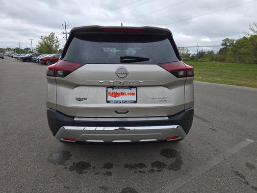 2022 Nissan Rogue Platinum