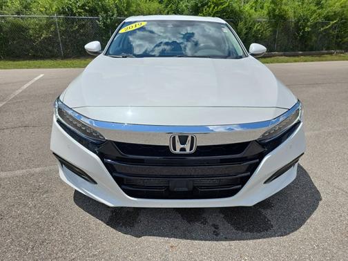 2019 Honda Accord Touring 2.0T