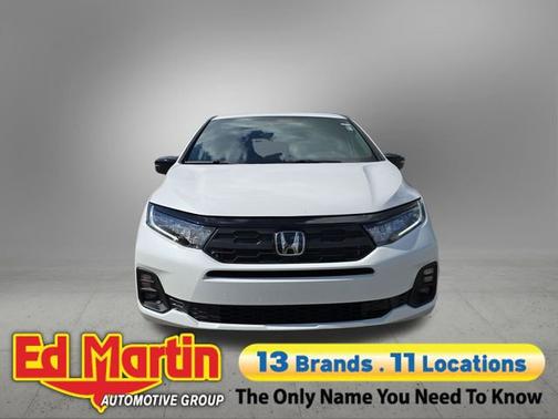 Platinum White Pearl 2026 Honda Odyssey Sport-L
