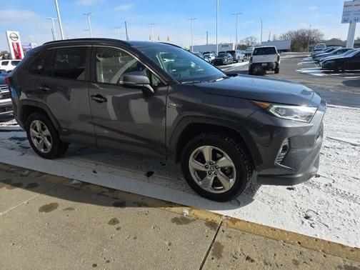 2021 Toyota RAV4 Hybrid XLE Premium