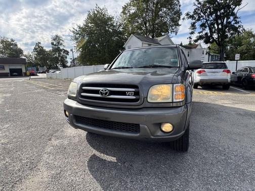 2004 Toyota Sequoia Limited