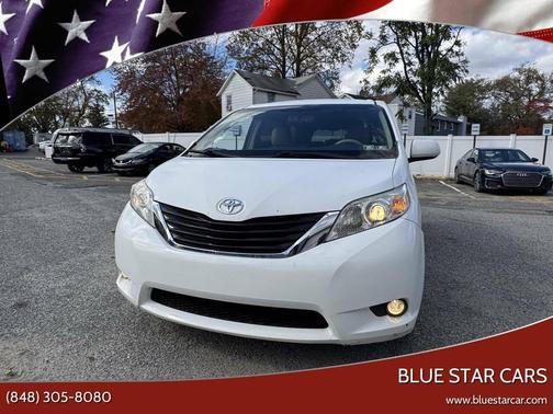 2011 Toyota Sienna LE