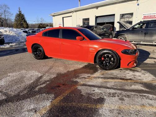 2016 Dodge Charger R/T Scat Pack