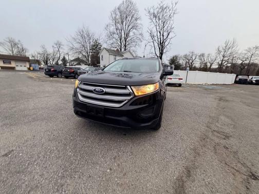 2018 Ford Edge SE