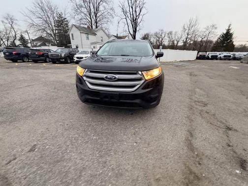 2018 Ford Edge SE
