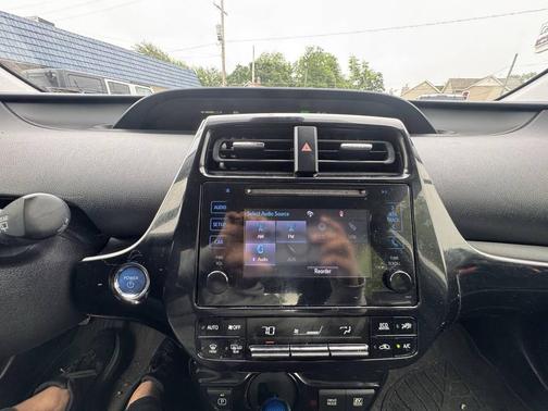 2019 Toyota Prius LE