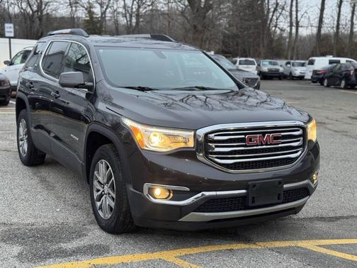 2017 GMC Acadia SLE-2