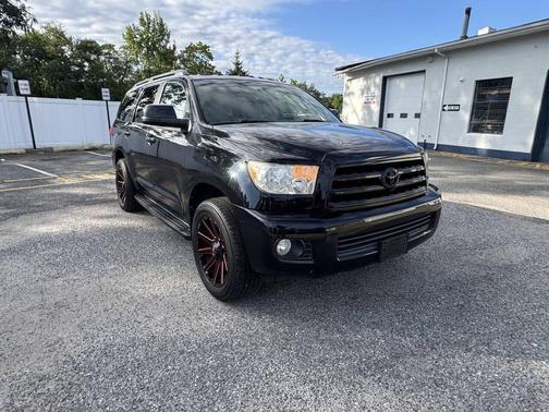 2010 Toyota Sequoia SR5