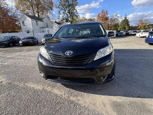 2015 Toyota Sienna L